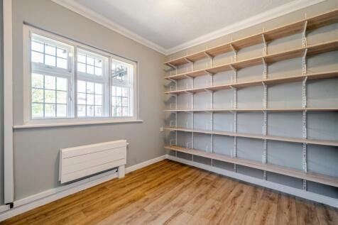 Second Bedroom/ Storage