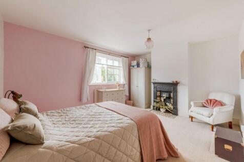 Avenue Road, Newport photo 5