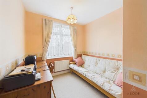 CAM01882G0-PR0303-STILL029.jpg