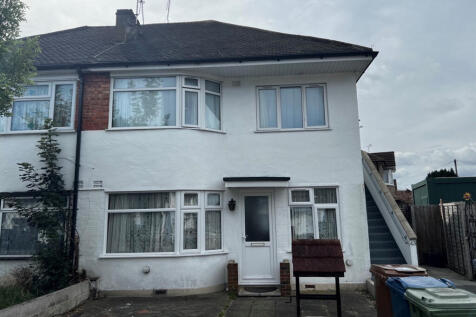 2 Bedroom ground floor maisonette