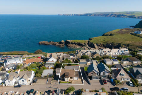 Robanna &amp; Lower Moon