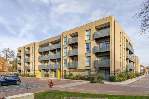 Merriam Close, E4