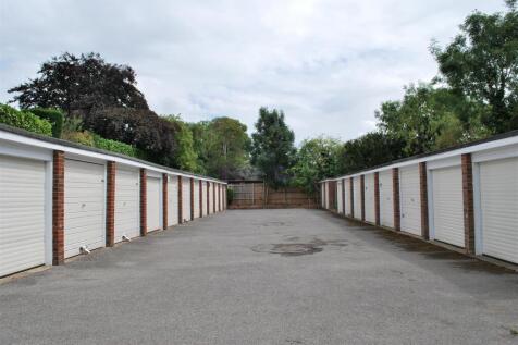 Double Garag-en-Bloc