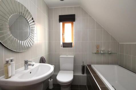 Bedroom One - En-Suite.JPG