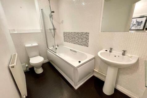 74359_000689290_I...