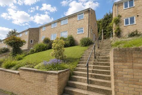 74 Everlands - Front..jpeg
