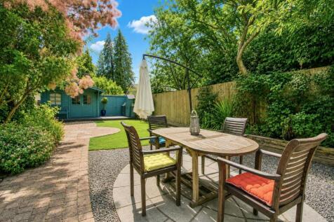 19 Chiltern Road_Externals - 2.jpeg