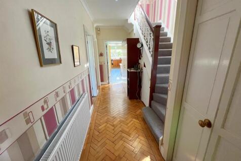 Hallway and stairs.jpg