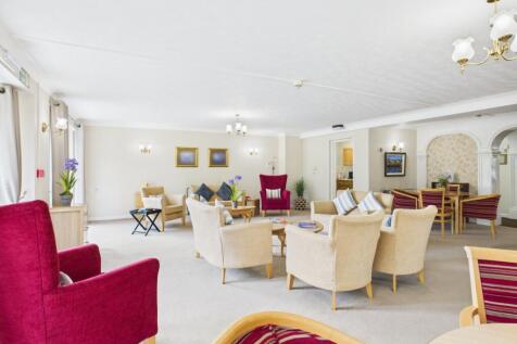 Communal Area - Mere Court - EweMove Estate Agents