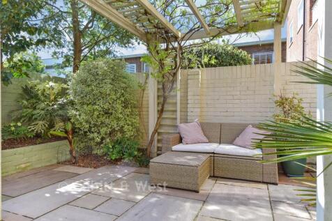Patio / Decking