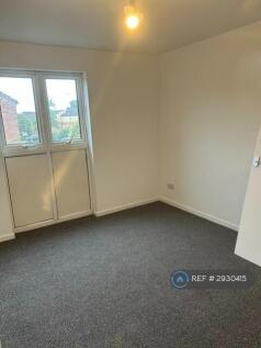 Blackheath Crescent, Milton Keynes, MK13 photo 4