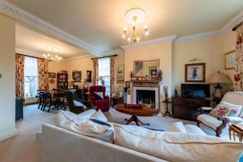 9 Chestnut Court-012.jpg