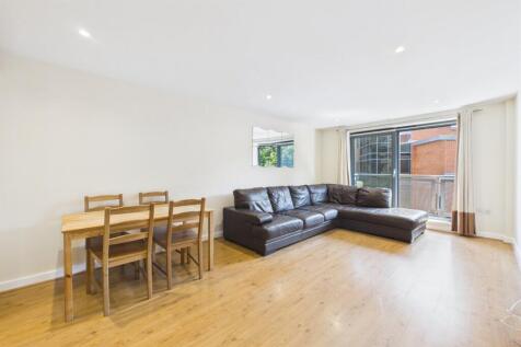 Living Room / Kitche