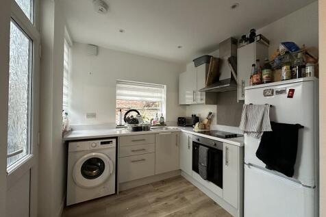 29 Lansdowne Road, Monton, Eccles photo 5