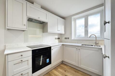 Apartment  B, Clovelly House, Eversley Park, Chester, Cheshire CH2 2AJ photo 3