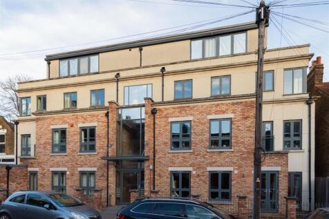 Stainforth Road, E17