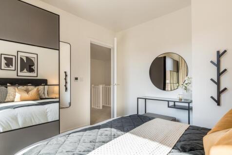 Lampton Parkside, 3 bed duplex, principal