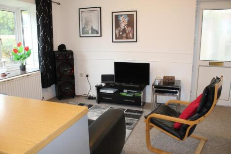 Studio Lounge Picture 2