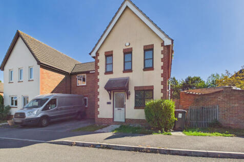 3 Bedroom Family House for Rent