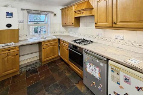 Bridge Street, Deeping St James, PE6 photo 5