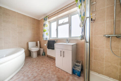 1353936-9-68cbffb...