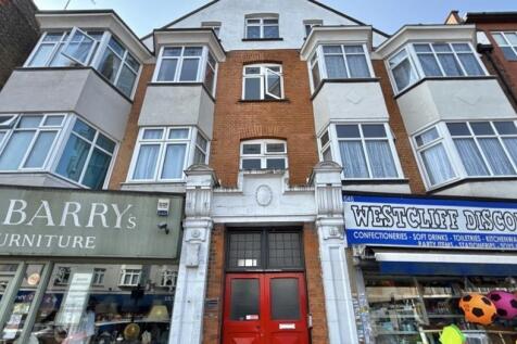 1-bed flat on London Road, Westcliff-on-Sea, £1,000/mo