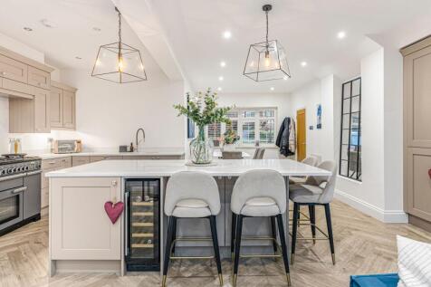 Open Plan Kitchen/Dining/Family Room