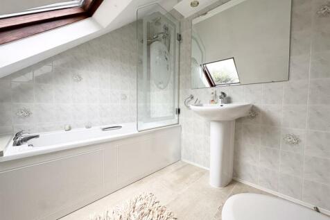 Upstairs Bathroom