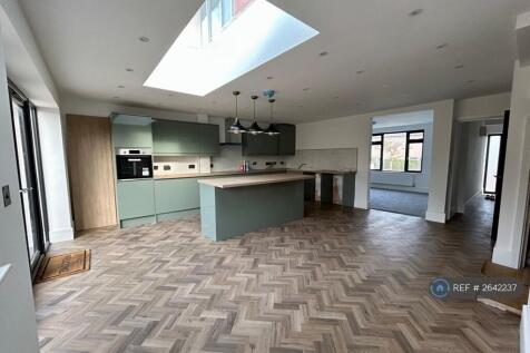 Lullingstone Crescent, Orpington, BR5 photo 5