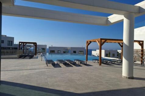 2-bedroom luxury SEAFRONT penthouse + communal swimming pool + within a complex + roof terrace + underfloor heating  Image 9999 27