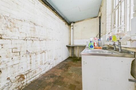 15 Eastover, Bridgwater, Somerset TA6 5AG | Freeho