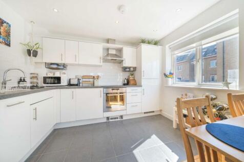 Garratt Lane, Earlsfield photo 3