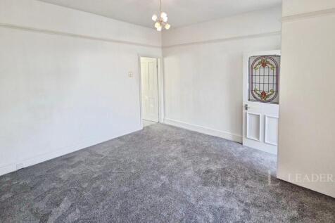 2-bed terraced on Parkdale Road, Bolton, Greater Manchester, BL2, £850/mo