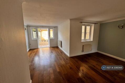 Ellworthy Court, Frome, BA11 photo 4
