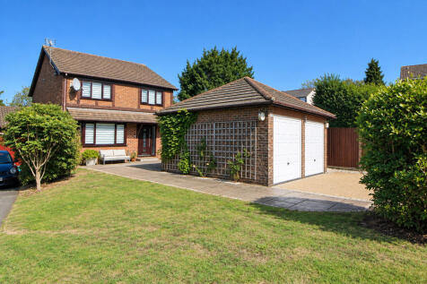 Waterlooville, PO8 - property photo