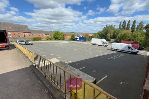 Forecourt parking 