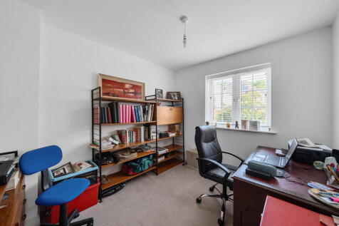 1345293-12-68aee1...