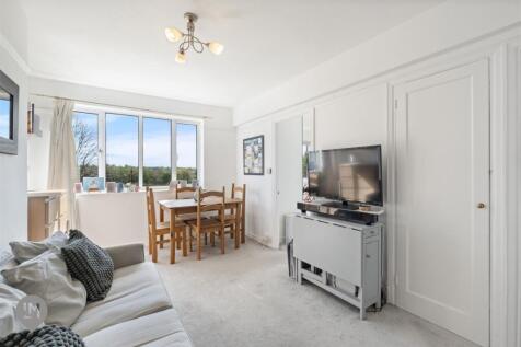 Living Room LM.jpg