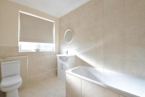 Bathroom_inPixio.jpg