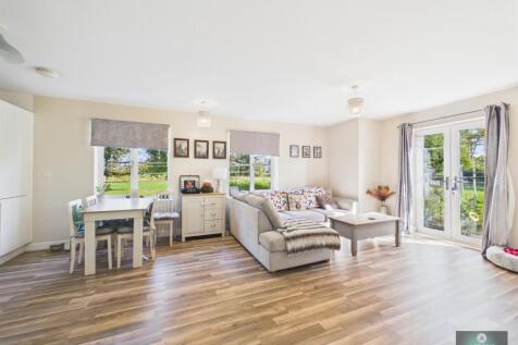 CAM02067G0-PR0415-STILL007.jpg
