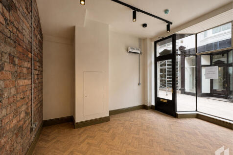 Retail Property (high street) to rent Image 7