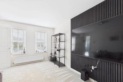 Pavilion Rise - Living Room (2)