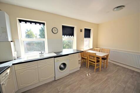 Wimborne Road, Winton Banks, Bournemouth photo 4