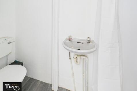 CAM02176G0-PR0707...