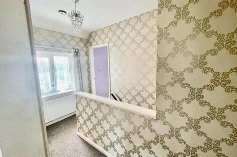 Chelmarsh Avenue, Castlecroft photo 4
