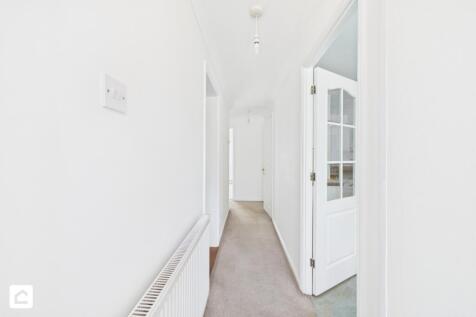 CAM04580G0-PR0043-STILL004