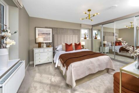 Alderney main bedroom