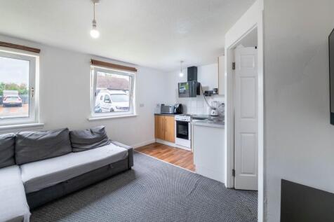 Lounge/Kitchen