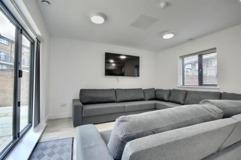 48-aaEC4uUi4FDBdpigCwQ.jpeg