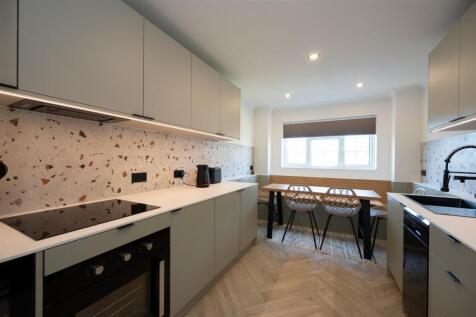 Mark Anthony Court 26 3.jpg